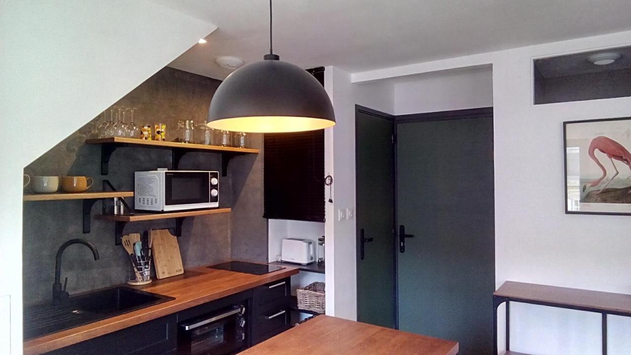 Les Appartements Du 31 - Centre Ville - 3E Etage - 35M2 Quimper Exterior photo